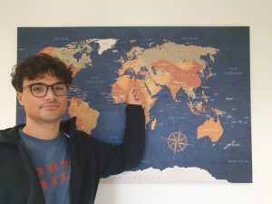 Eliseo im Büro von PJR.